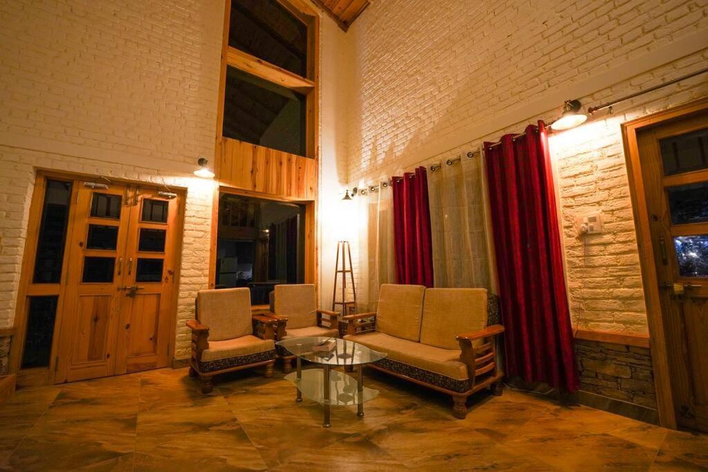 Nilaya - The Himalayan Cottage Раникхет Экстерьер фото