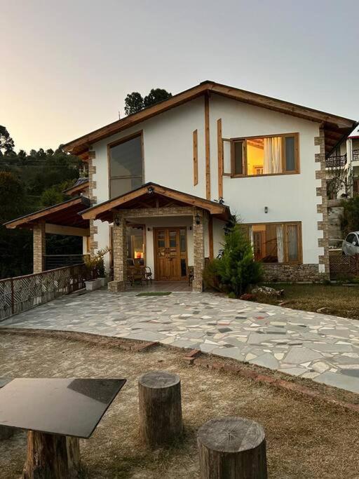 Nilaya - The Himalayan Cottage Раникхет Экстерьер фото